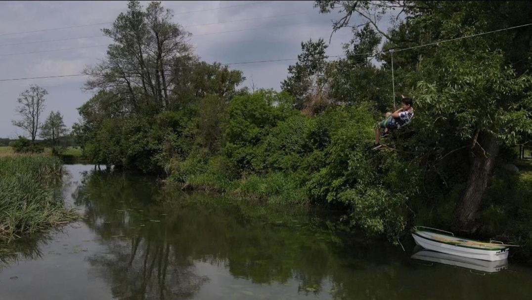 Willa Magiczne domki nad rzeką Toczną Korczew Zewnętrze zdjęcie